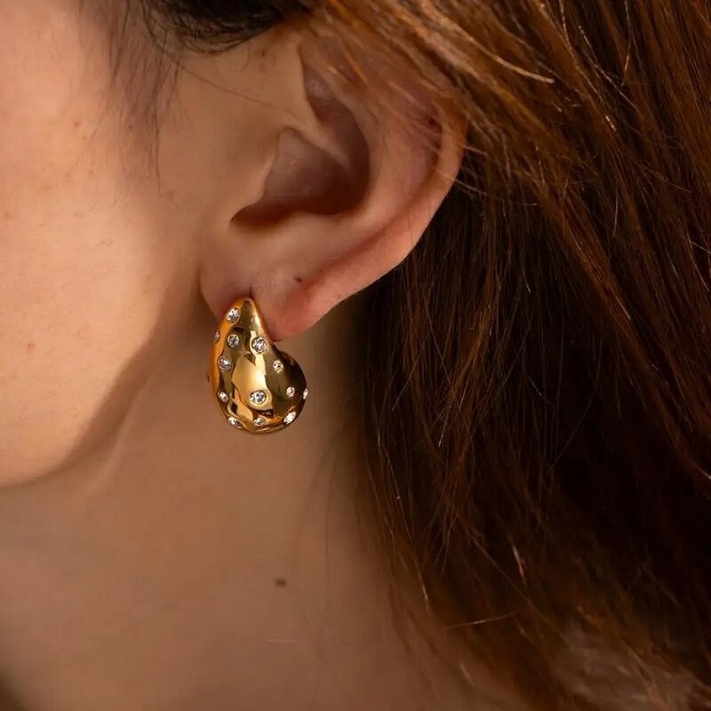 Capri Luster Studded Earrings