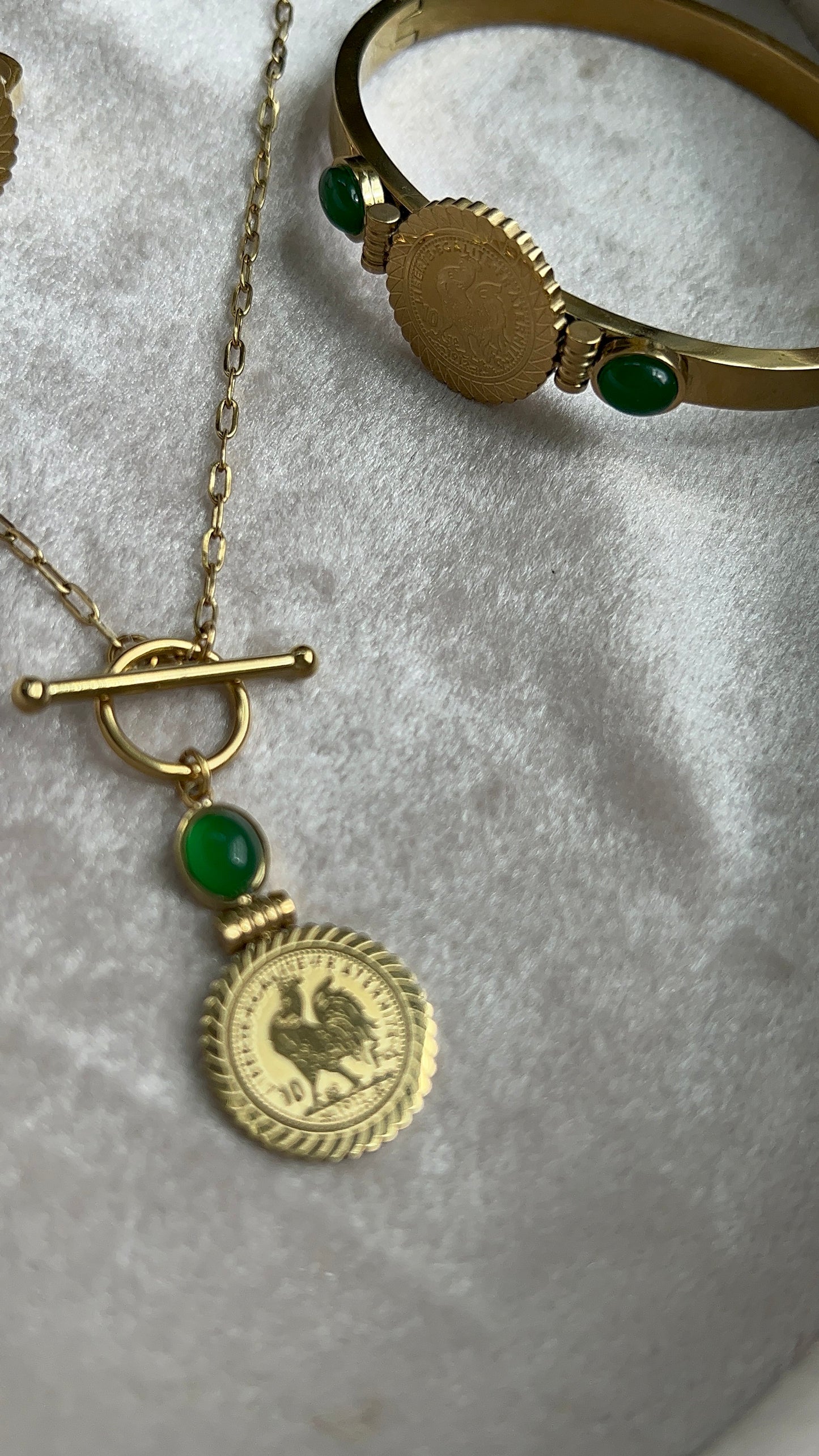 Medina Vintage Louiza Necklace and Earrings Set