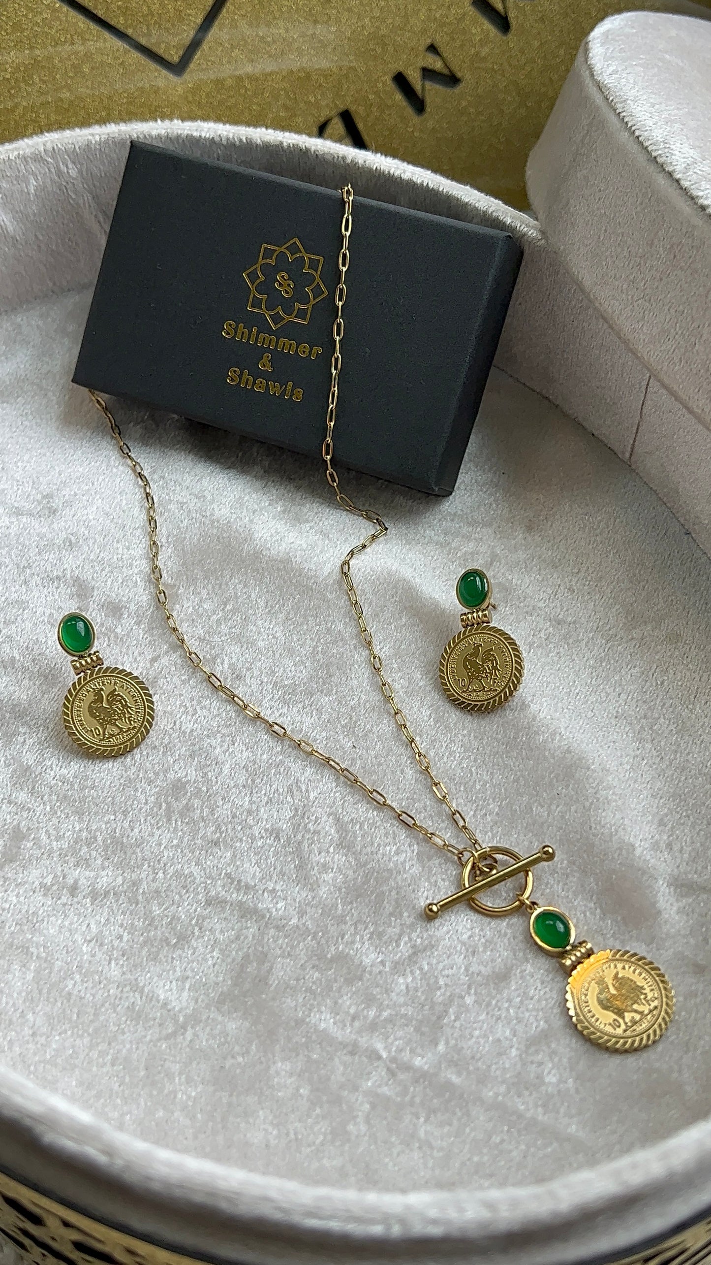 Medina Vintage Louiza Necklace and Earrings Set