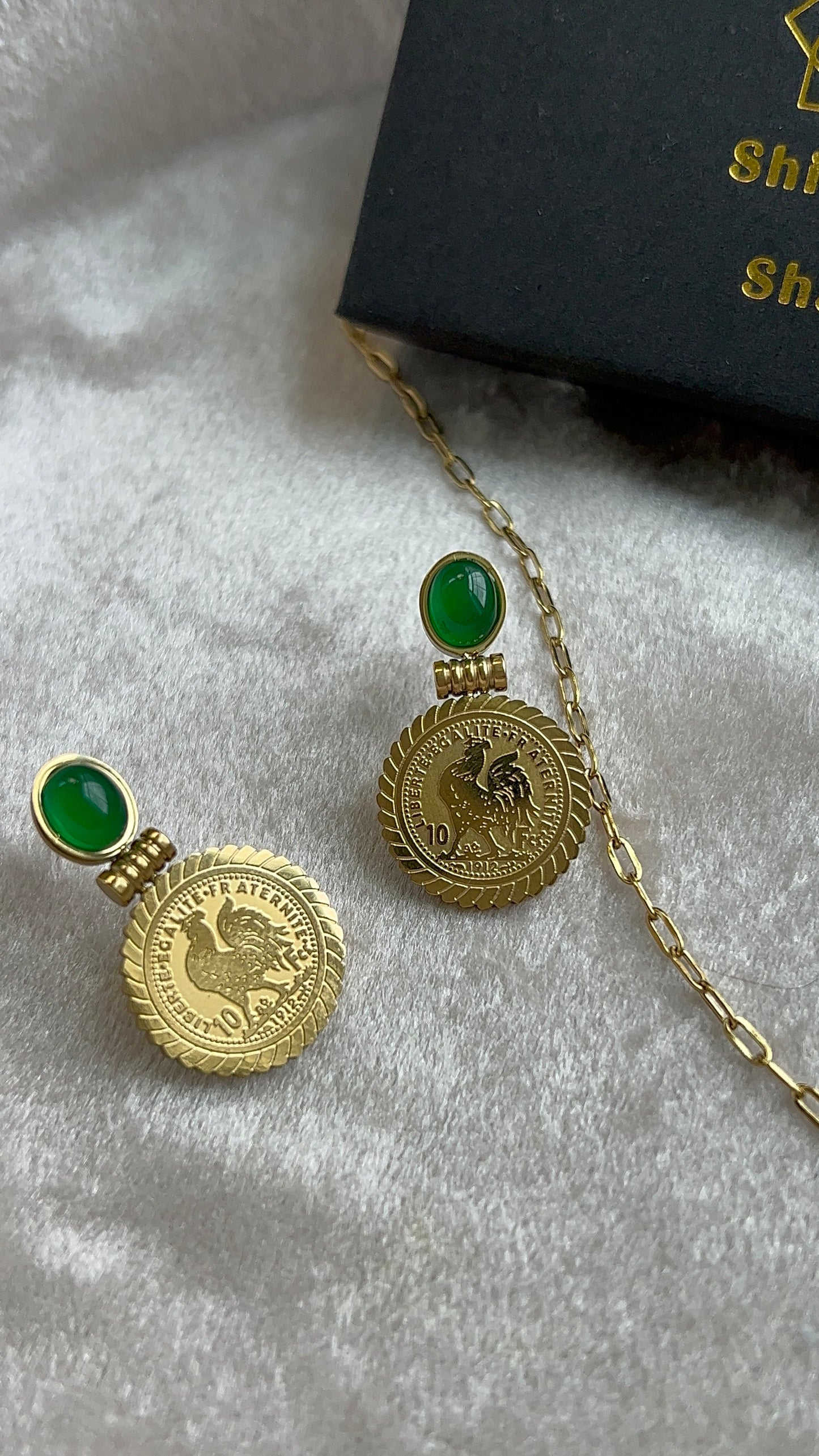 Medina Vintage Louiza Necklace and Earrings Set
