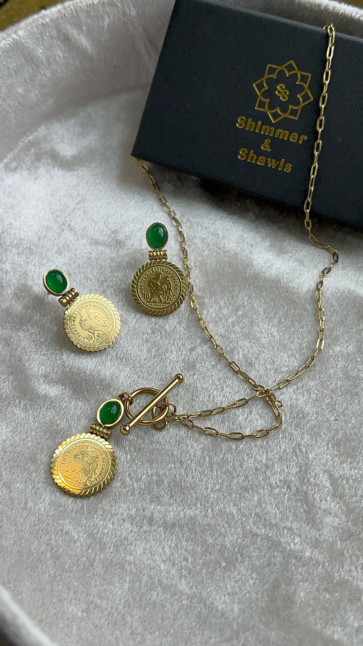 Medina Vintage Louiza Necklace and Earrings Set