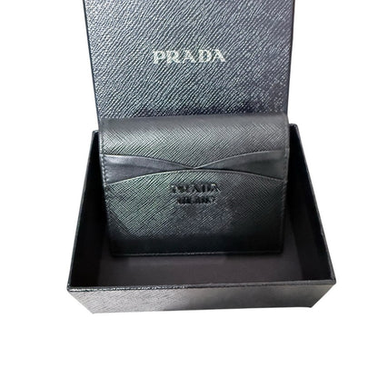 Authentic NWOT Prada Black Saffiano Leather Monochrome Compact Wallet w/ Box