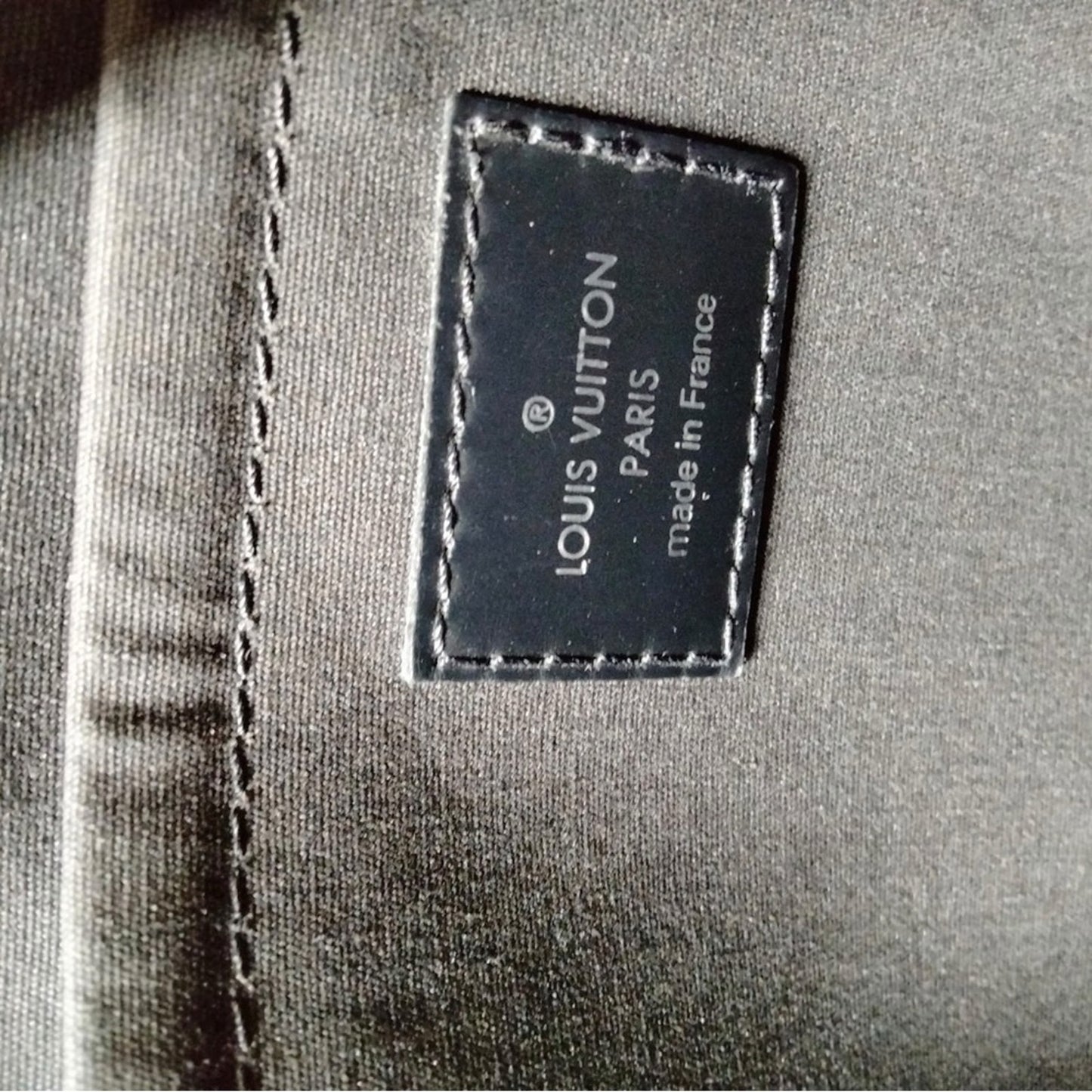 Louis Vuitton Passy PM Black Epi Leather Handbag  Authentic Excellent Condition