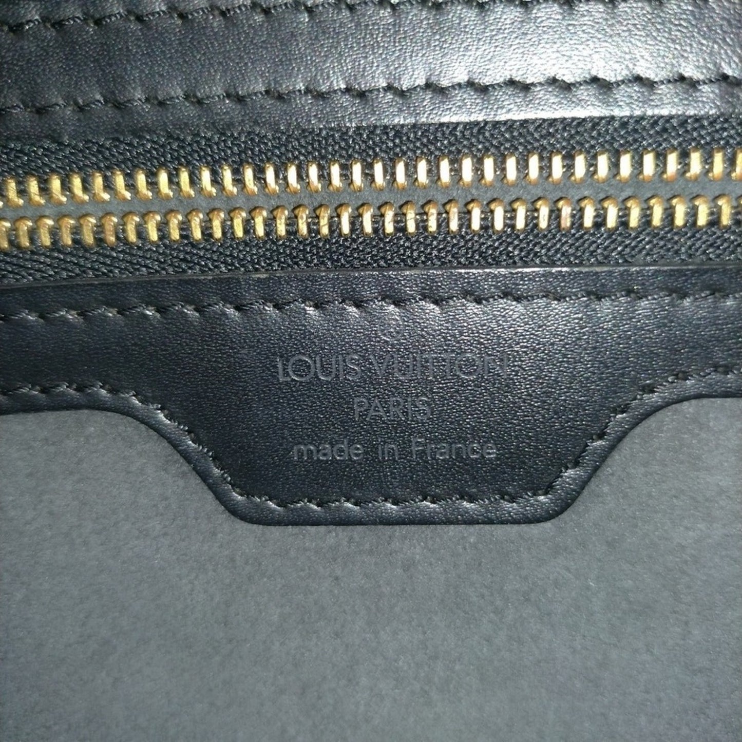 Louis Vuitton Lussac Shoulder Bag Black Epi Leather M52282 Made in France