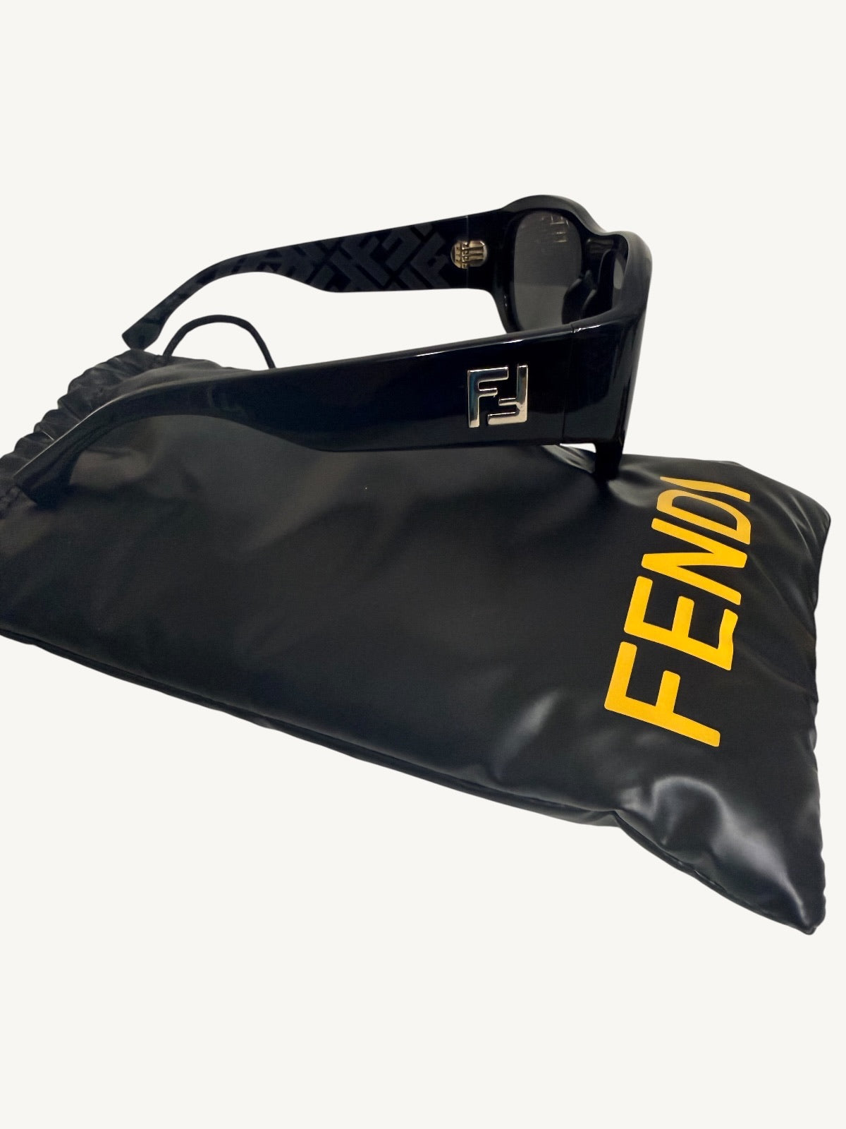 Fendi FE40117I Rectangle Sunglasses — Black Acetate / Smoke Lenses — New