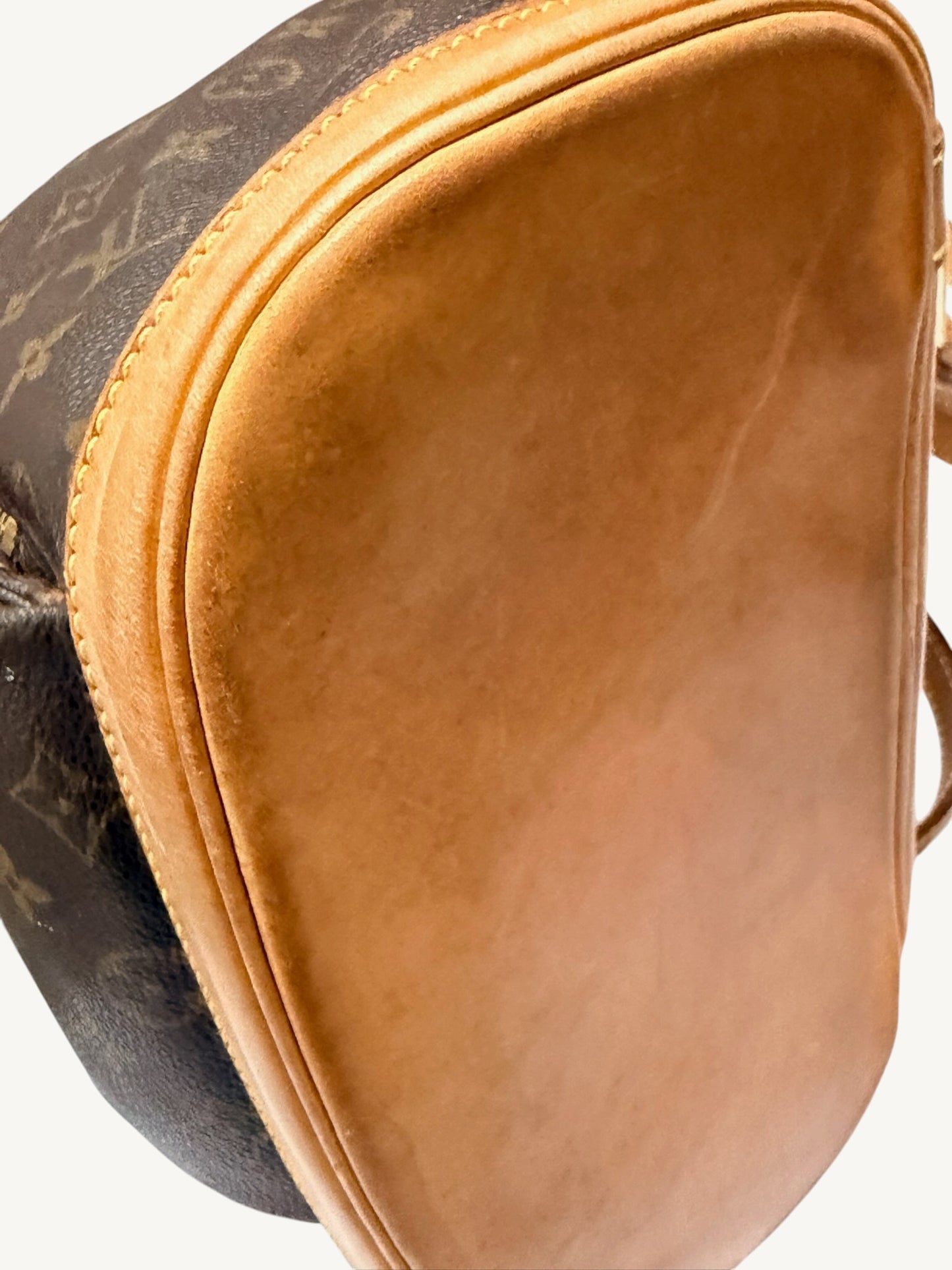 Louis Vuitton Monogram Montsouris MM Backpack — Vintage 1998 | Date Code SP0928