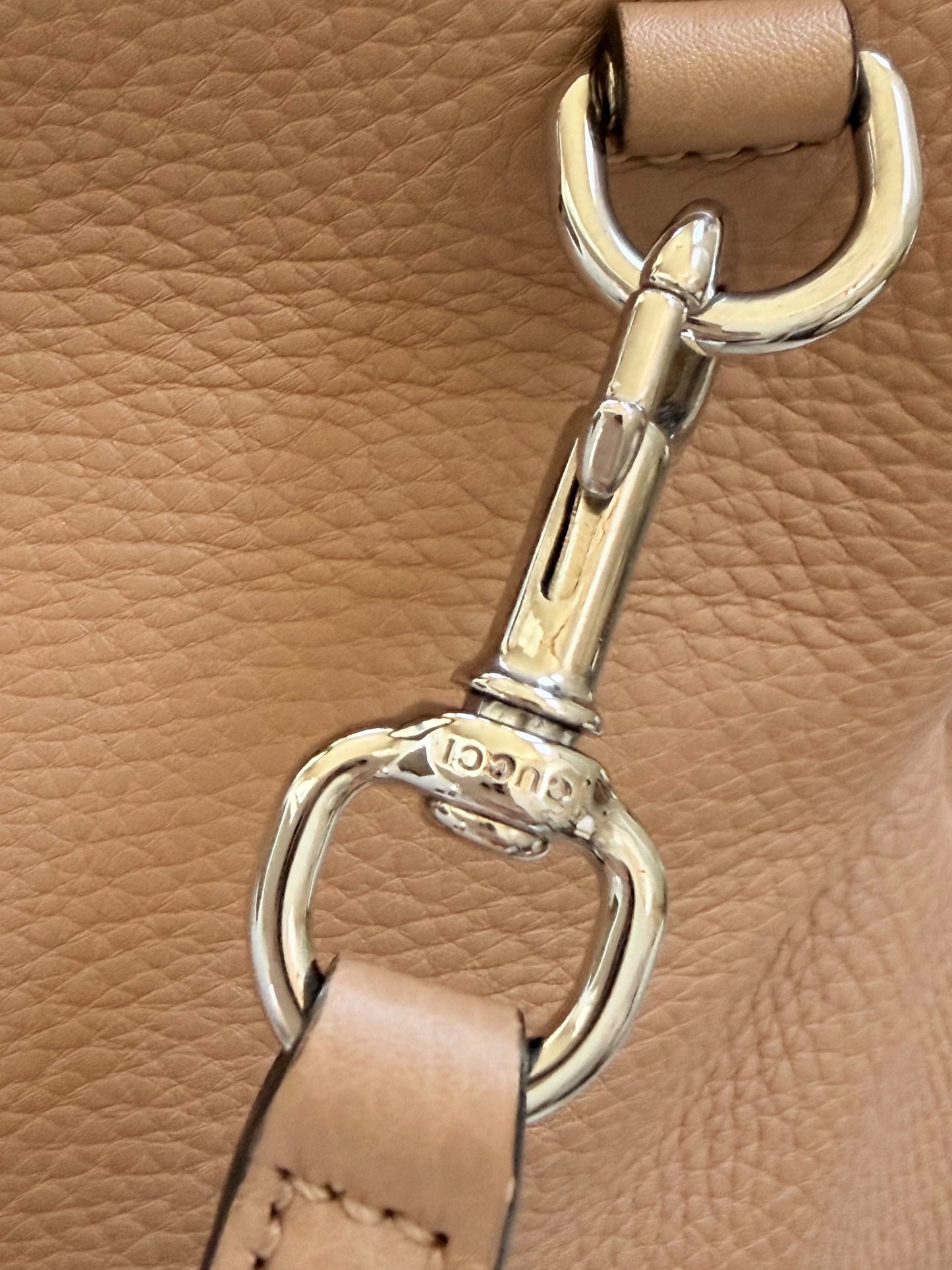 Gucci Large Bamboo Daily 2Way Top Handle Crossbody Bag — Camel Grained Calfskin | Frida Giannini Era Style 370830