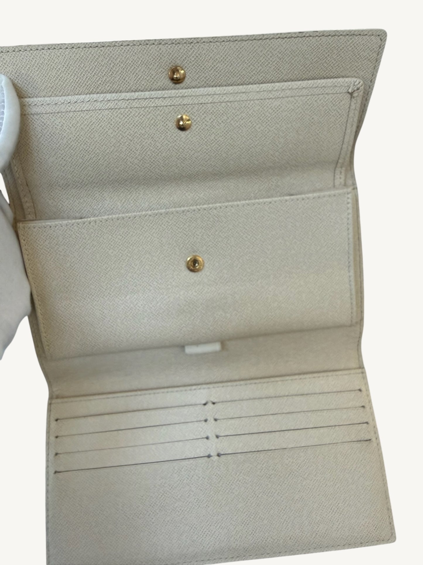 Louis Vuitton Damier Azur Portefeuille International Long Wallet — Cream — Excellent Pre-Owned