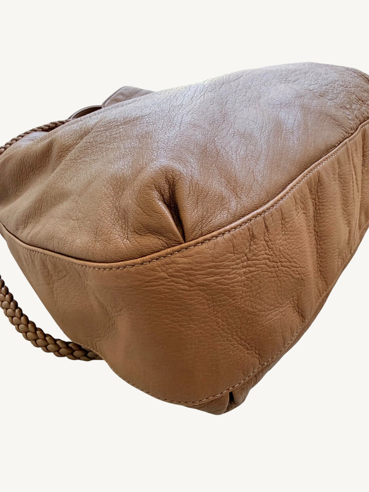 Gucci G Wave Large Hobo — serial number tag 232931 204991 | Shimmer & Shawls