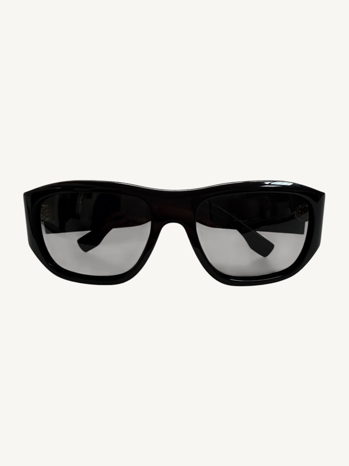 Fendi FE40117I Rectangle Sunglasses — Black Acetate / Smoke Lenses — New