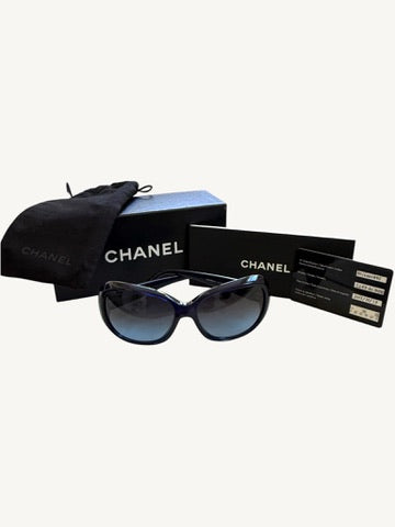 Chanel 5248-A Camellia Oversized Butterfly Sunglasses — Navy Blue — Full Set