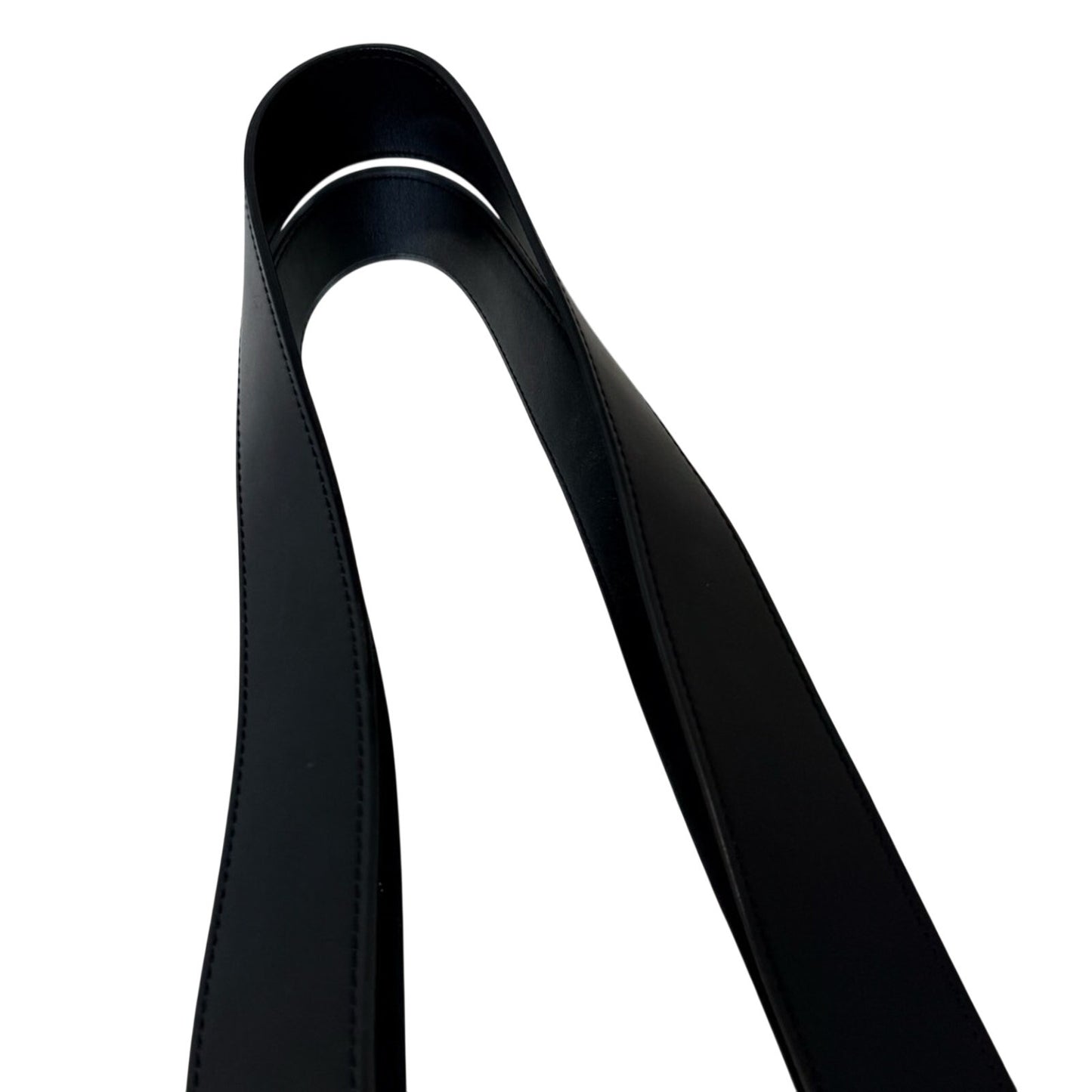 Gucci Black GG Canvas Crossbody Bag Unisex Italian Classic Silver Hardware