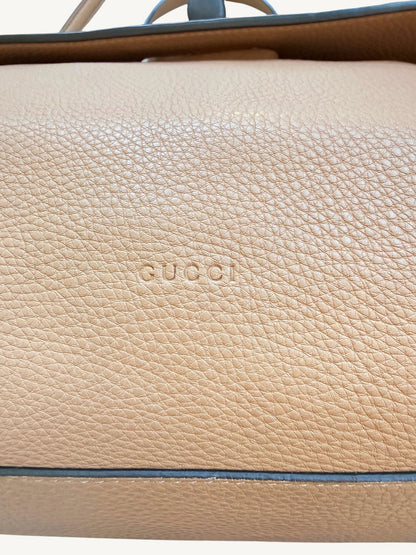 Gucci Large Bamboo Daily 2Way Top Handle Crossbody Bag — Camel Grained Calfskin | Frida Giannini Era Style 370830