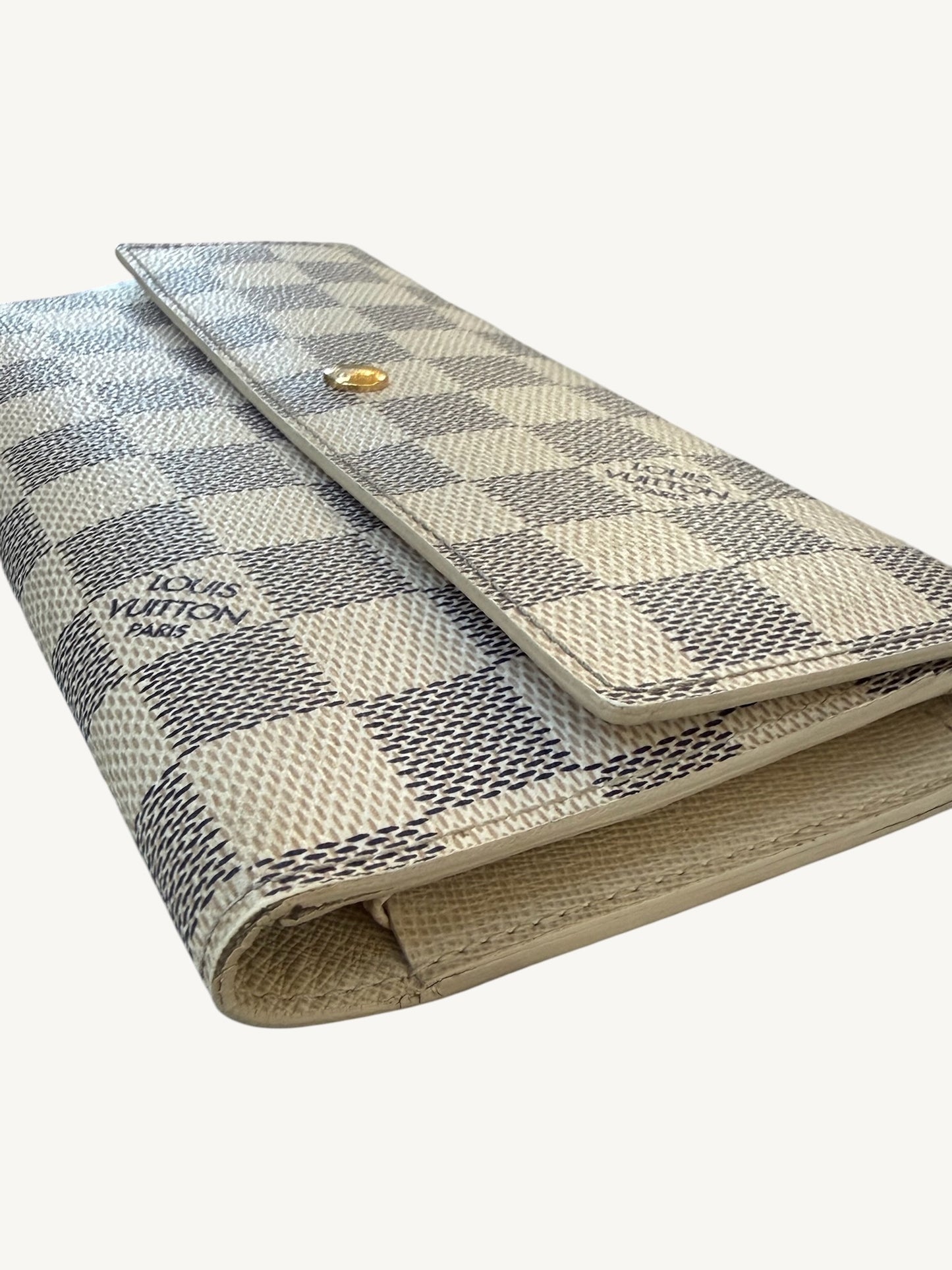 Louis Vuitton Damier Azur Portefeuille International Long Wallet — Cream — Excellent Pre-Owned
