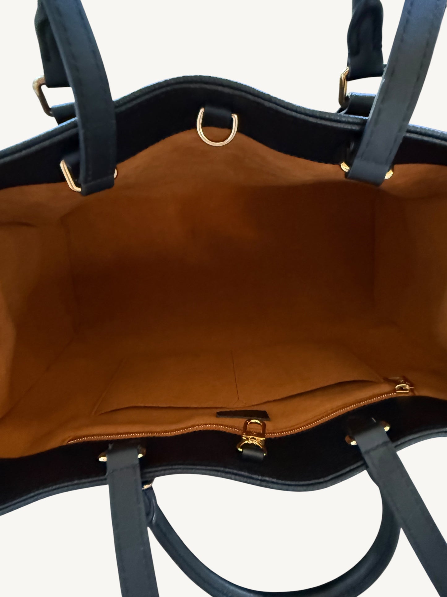 Louis Vuitton Monogram Empreinte On The Go GM — Noir — Excellent Like New