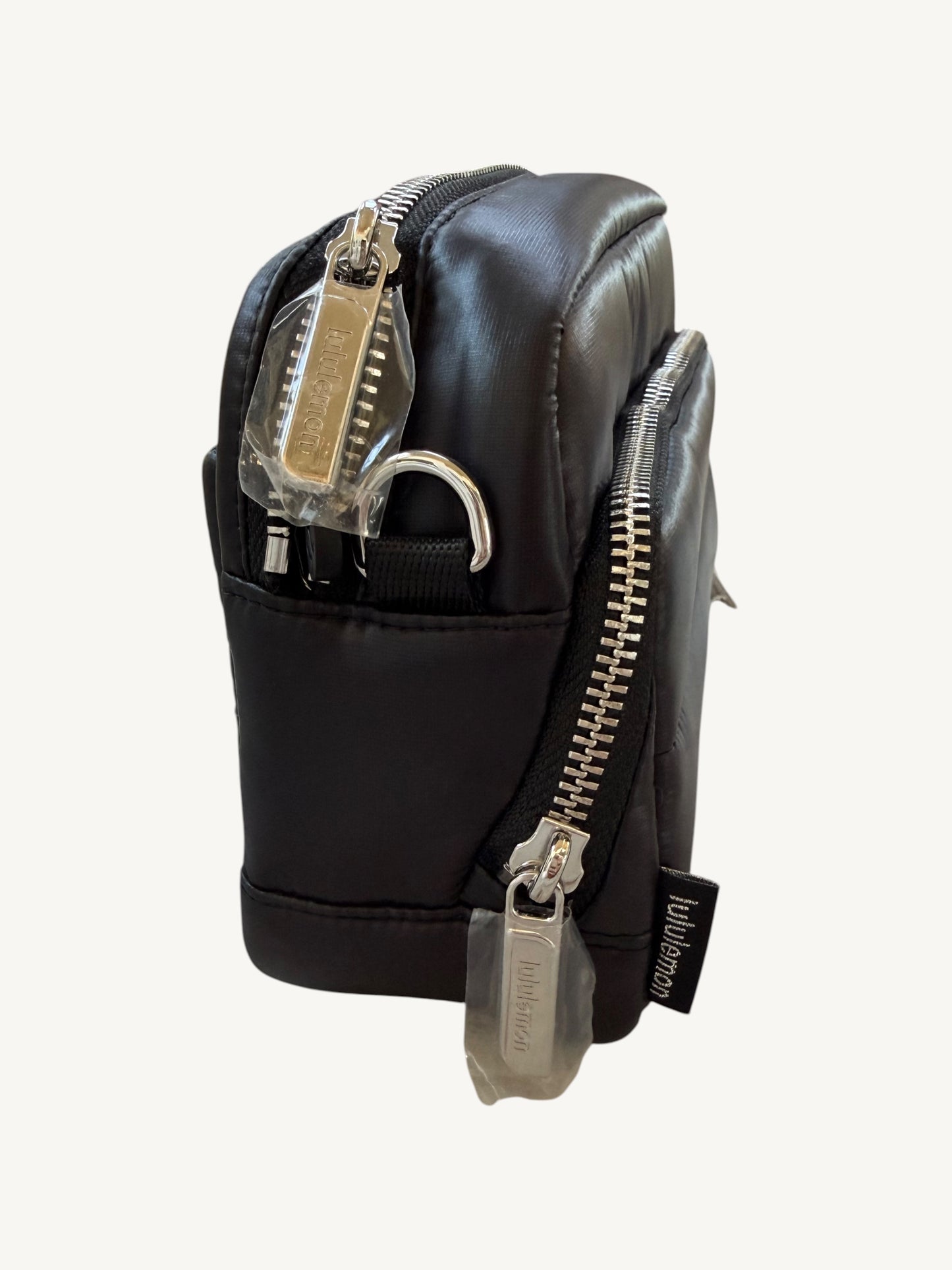 Lululemon Everywhere Crossbody 2L Wunder Puff — Black NWT
