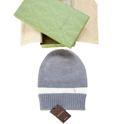 NWT & Box Gucci New Port Web Stripe Knit 100% Wool Beanie Hat Gray & White