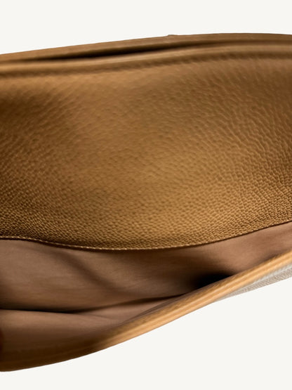 Closer view of exterior pocket lining and caviar leather pocket wall