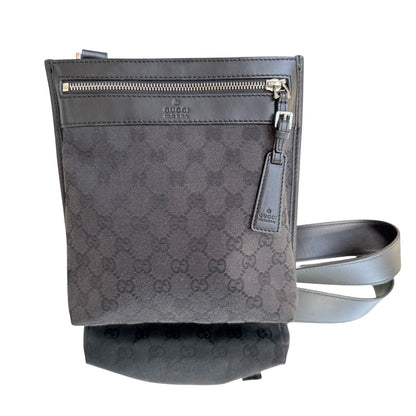 Gucci Black GG Canvas Crossbody Bag Unisex Italian Classic Silver Hardware