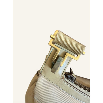 Gucci Sherry Line Beige Canvas Crossbody / Shoulder Hobo Bag Adjustable Strap