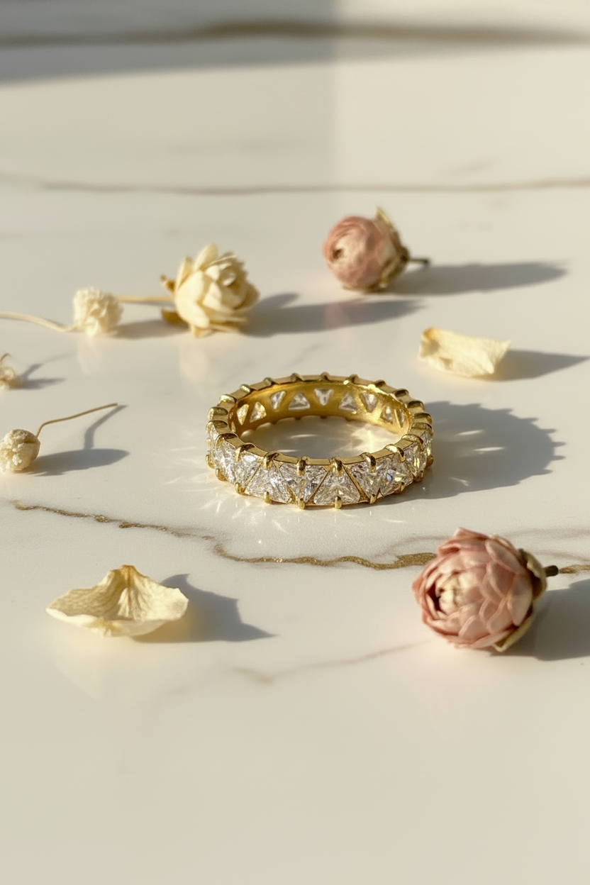 Gold Ring — Marble & Flowers Portrait