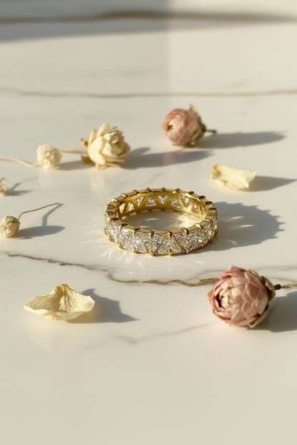 Gold Ring — Marble & Flowers Portrait