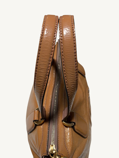 Gucci Soho camel tan satchel: Top handles and zip top