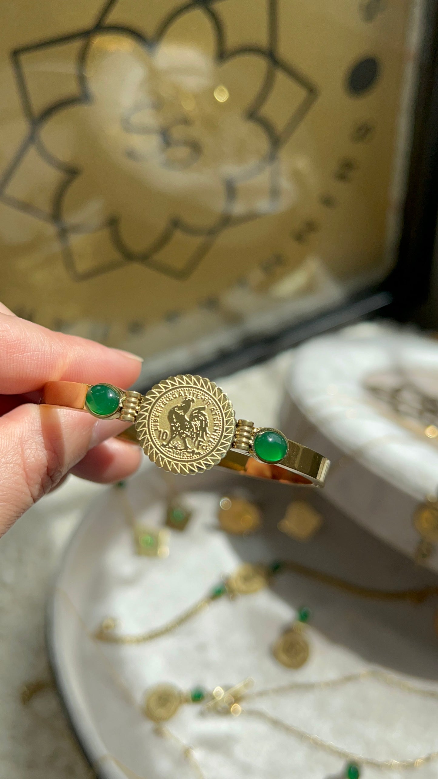 Medina Vintage Louiza Four Piece Set